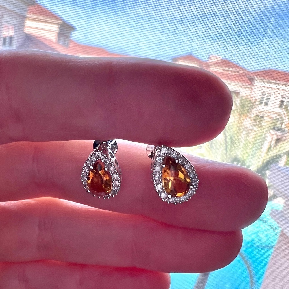 14k white gold pear shaped citrine earrings surrounded w/ .24tcw diamonds